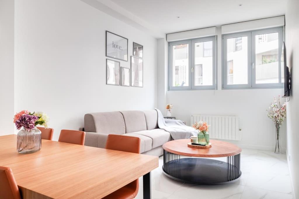 Cosy Flat For 6 People #2 Asnières Exterior foto